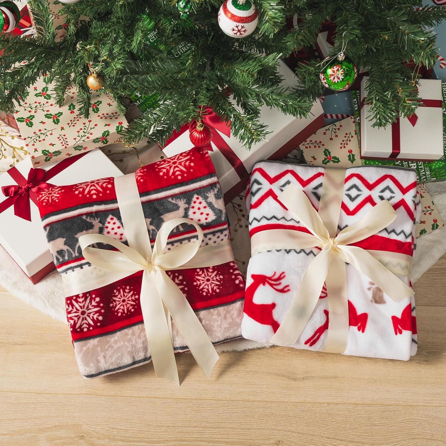 Holiday Reindeer Snowflakes Fleece Throw Blanket | Soft, Plush, Warm Winter Cabin Throw, 50X60, Red